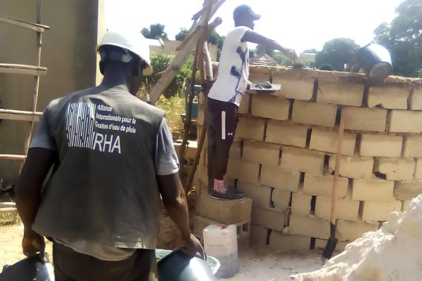 IRHA partners building water tank in Senegal